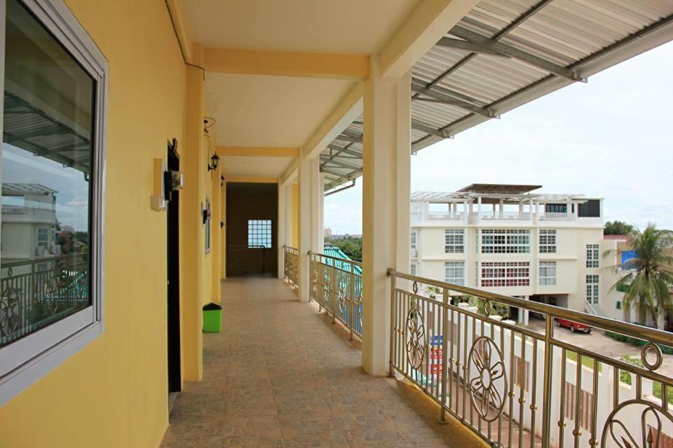 Apartment Thidathip Vientiane Exterior foto
